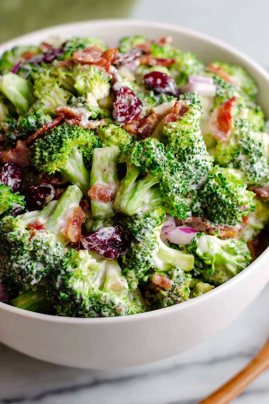 Easy Broccoli Salad with Bacon: Perfect for Potlucks & Family Dinners